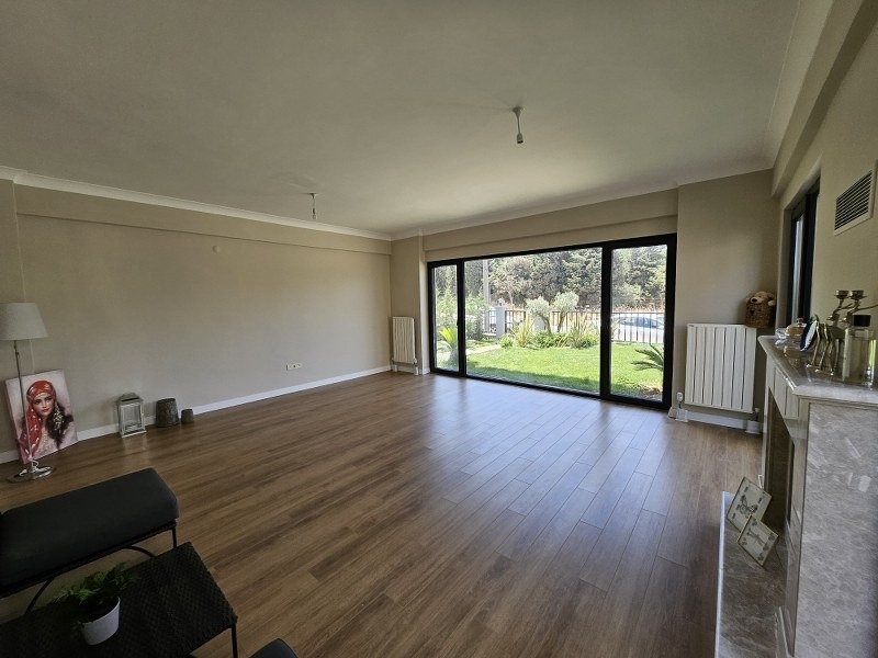 a3832696406b1c1bfea88aba0a01f6ee36da00dbb6a26bf680722bac2b7650cb880eb33084028c34229ac652001ca30e